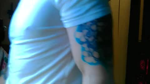 Snapshot of redinthebed chatting on November 1, 3:39 am InkedGinger online show from November 1, 3:39 am