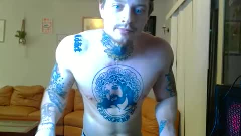 Snapshot of redinthebed chatting on October 22, 4:15 am InkedGinger online show from October 22, 4:15 am