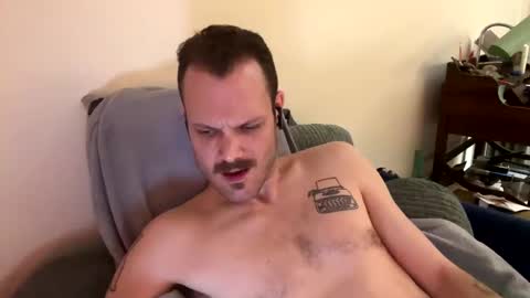 Reed Thomas online show from February 6, 2:00 am