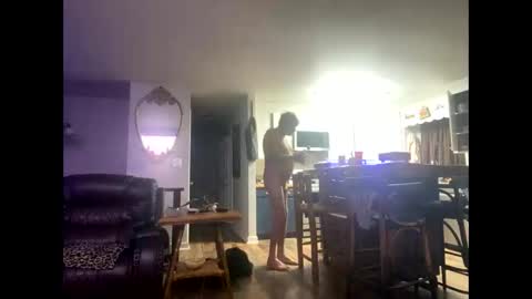 Snapshot of reeferleefer chatting on September 15, 5:31 am Lee online show from September 15, 5:31 am
