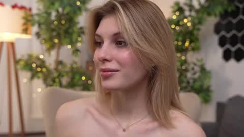 JessyinCherri yang online show from February 20, 7:34 am