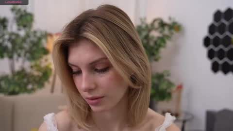 JessyinCherri yang online show from February 13, 7:13 am