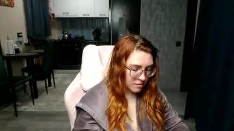 Regina online show from April 18, 2:57 am