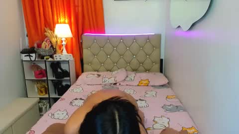 reighnempress online show from February 8, 2:04 am