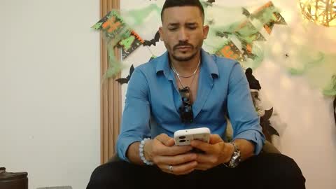   REIKO  online show from October 13, 8:22 pm