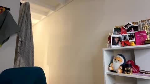 Bell online show from February 28, 9:52 pm