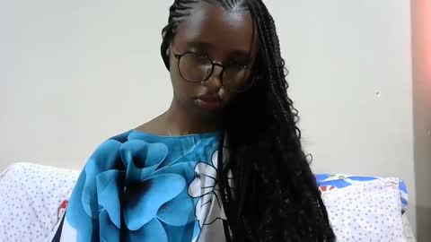 Snapshot of rellings_maya chatting on September 12, 4:47 am rellings-maya online show from September 12, 4:47 am
