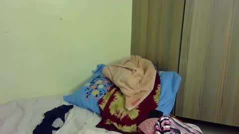 Snapshot of rellings_maya chatting on January 21, 12:50 pm rellings-maya online show from January 21, 12:50 pm