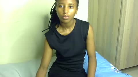 Snapshot of rellings_maya chatting on January 19, 4:44 am rellings-maya online show from January 19, 4:44 am