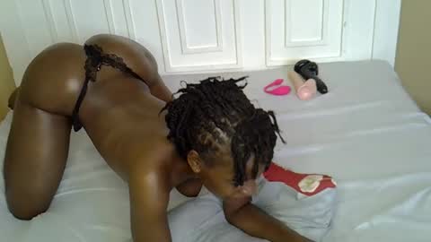 renal_queen online show from January 10, 7:25 am