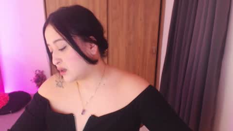    online show from June 11, 2:22 am