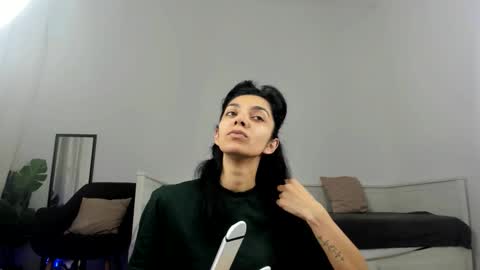 Rena online show from March 3, 3:35 am