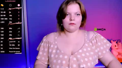 Snapshot of renesmee_sunset chatting on September 22, 6:17 am Sweet Renesmee online show from September 22, 6:17 am