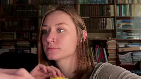 Rie online show from April 14, 3:04 pm