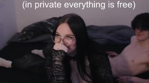 reyreyclub online show from January 30, 7:04 pm