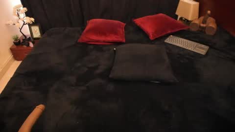 Rhonda online show from April 23, 7:15 pm