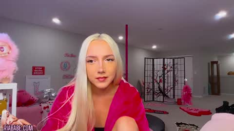 ria  online show from September 22, 3:21 am