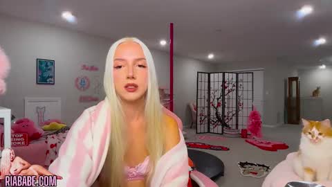 ria  online show from October 21, 3:22 am