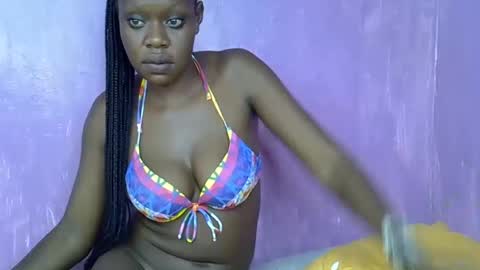 riana_sha online show from March 4, 6:50 pm