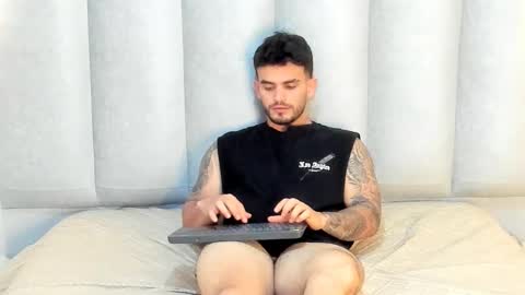 ricardogonzalez666 online show from February 23, 10:45 pm