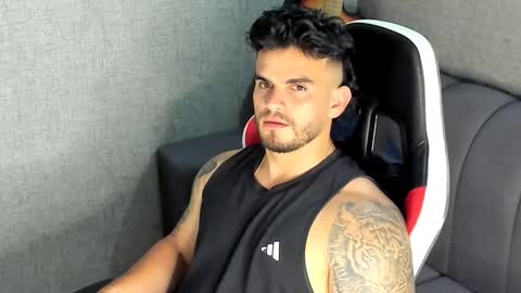 ricardogonzalez666 online show from October 20, 3:44 am