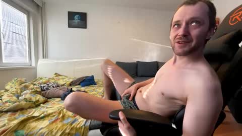 ricciardio online show from October 31, 6:47 am