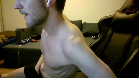ricciardio online show from June 2, 9:06 pm