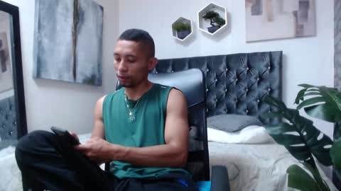 richar_voller online show from January 10, 11:15 am