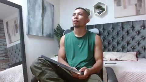 richar_voller online show from March 2, 11:06 am