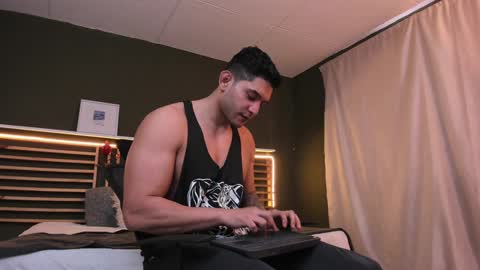 Ricardo online show from February 7, 2:15 pm