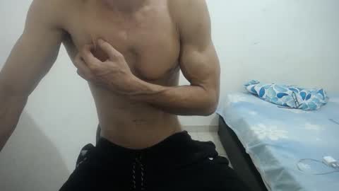 rickcumhot13 online show from September 17, 5:05 pm