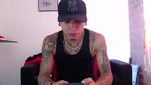Snapshot of rickgraim chatting on October 14, 3:59 pm rickgraim online show from October 14, 3:59 pm