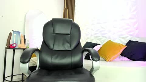 Ricky  online show from September 27, 2:59 pm