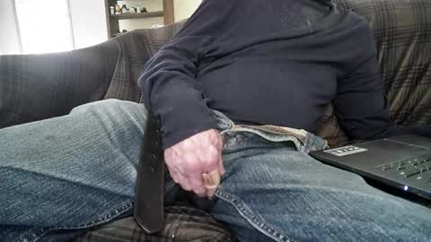 Easy if yun are good see my pics online show from April 13, 8:46 pm