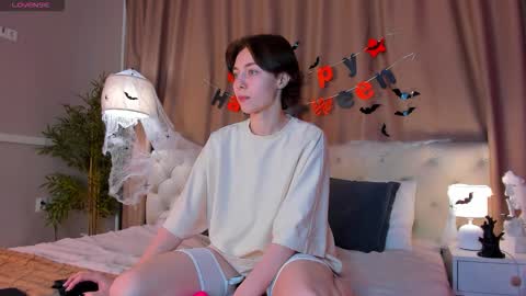 rihanna_walker online show from October 28, 2:45 am