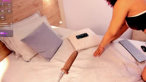 Sara online show from April 1, 1:41 pm