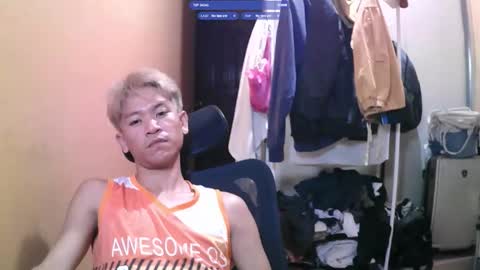 riiichie12 online show from October 18, 7:40 pm