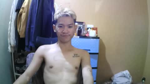 riiichie12 online show from November 15, 12:45 am