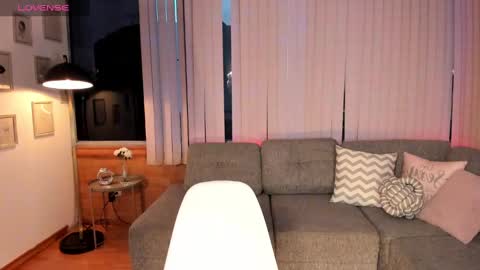 Riley leen online show from February 8, 11:12 am