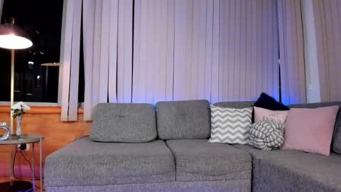 Riley leen online show from March 4, 1:45 am