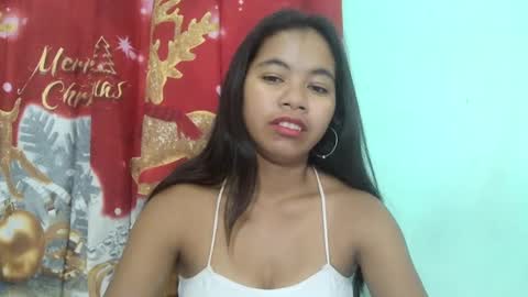 Snapshot of rinah856024 chatting on March 5, 8:10 am rinah856024 online show from March 5, 8:10 am