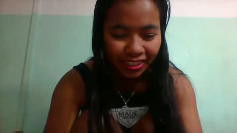 Snapshot of rinah856024 chatting on September 19, 6:06 am rinah856024 online show from September 19, 6:06 am