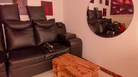 rini online show from March 12, 5:22 am