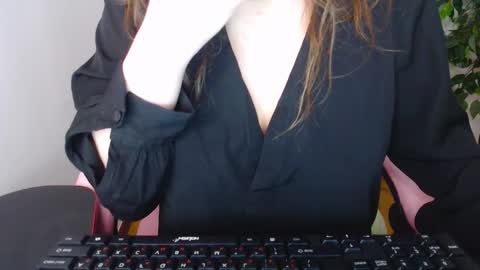Ripe cherries online show from September 20, 8:12 pm