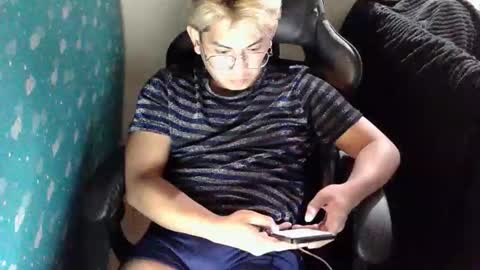 ririhoee online show from March 24, 7:53 pm