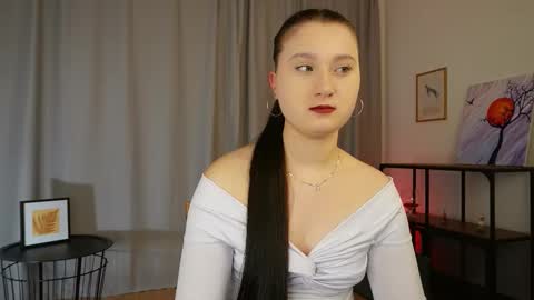 Hey Im Betsey  online show from October 13, 2:19 pm