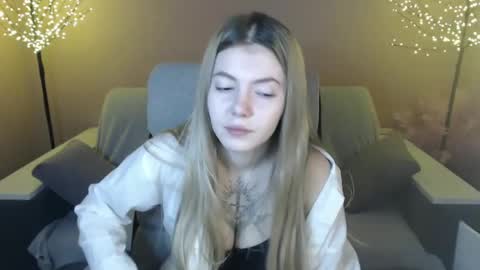 ritaneer online show from December 6, 9:16 am