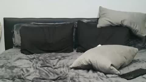 RJandScooterRJ-black guySc-white guy online show from November 25, 11:20 am