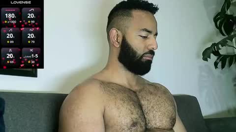 SebasRoa online show from October 14, 5:27 pm