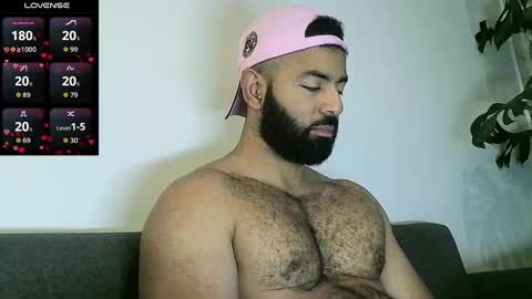 SebasRoa online show from October 27, 6:30 pm